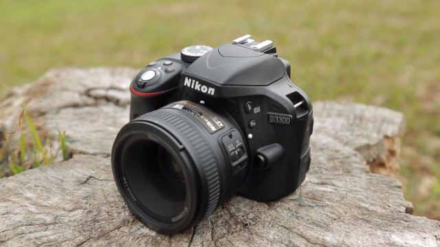 Самая лучшая цифровая зеркальная камера APS-C для новичков Nikon D3300