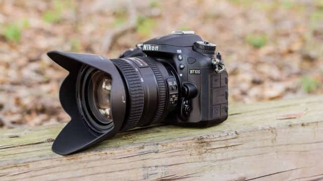 Самый лучший хай-енд фотоаппарат с APS-C сенсором Nikon D7100