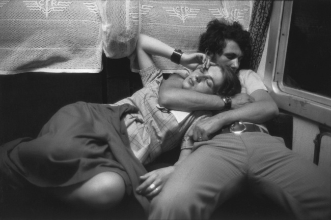 В поезде, Румыния, 1975.