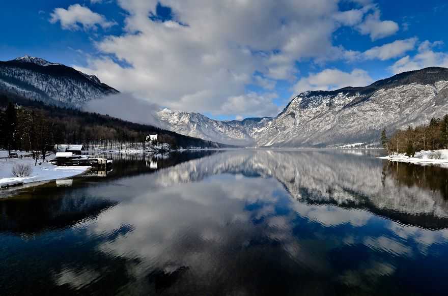 Озеро Бохинь Словения фото. Озеро Бохинь зимой. Любляна Бохинь озеро. Климат Словении. Озеро какое лицо